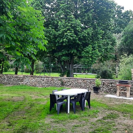 Gite Du Chateau De Chambonnieres Le Plessis-Feu-Aussoux Kültér fotó