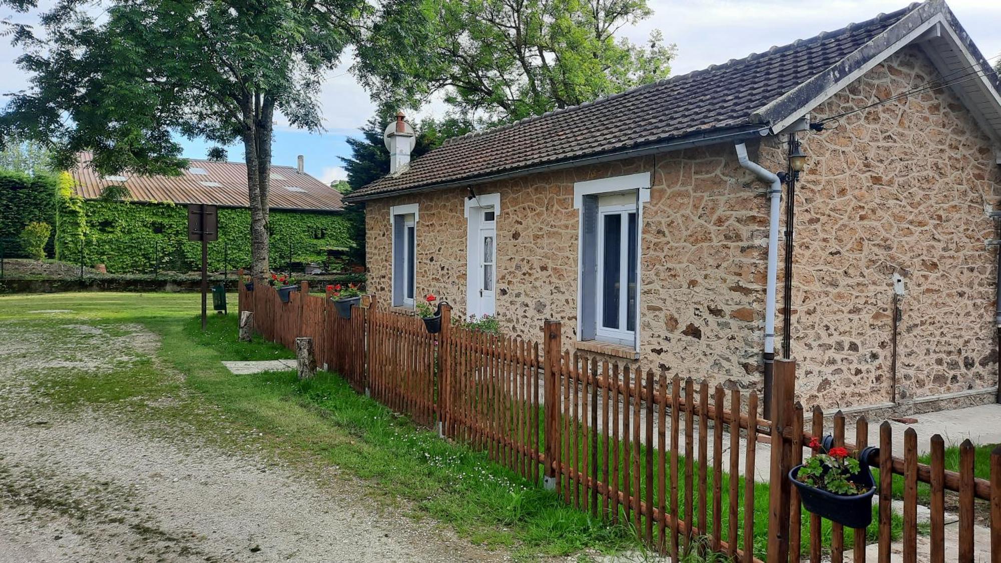 Gite Du Chateau De Chambonnieres Le Plessis-Feu-Aussoux Kültér fotó